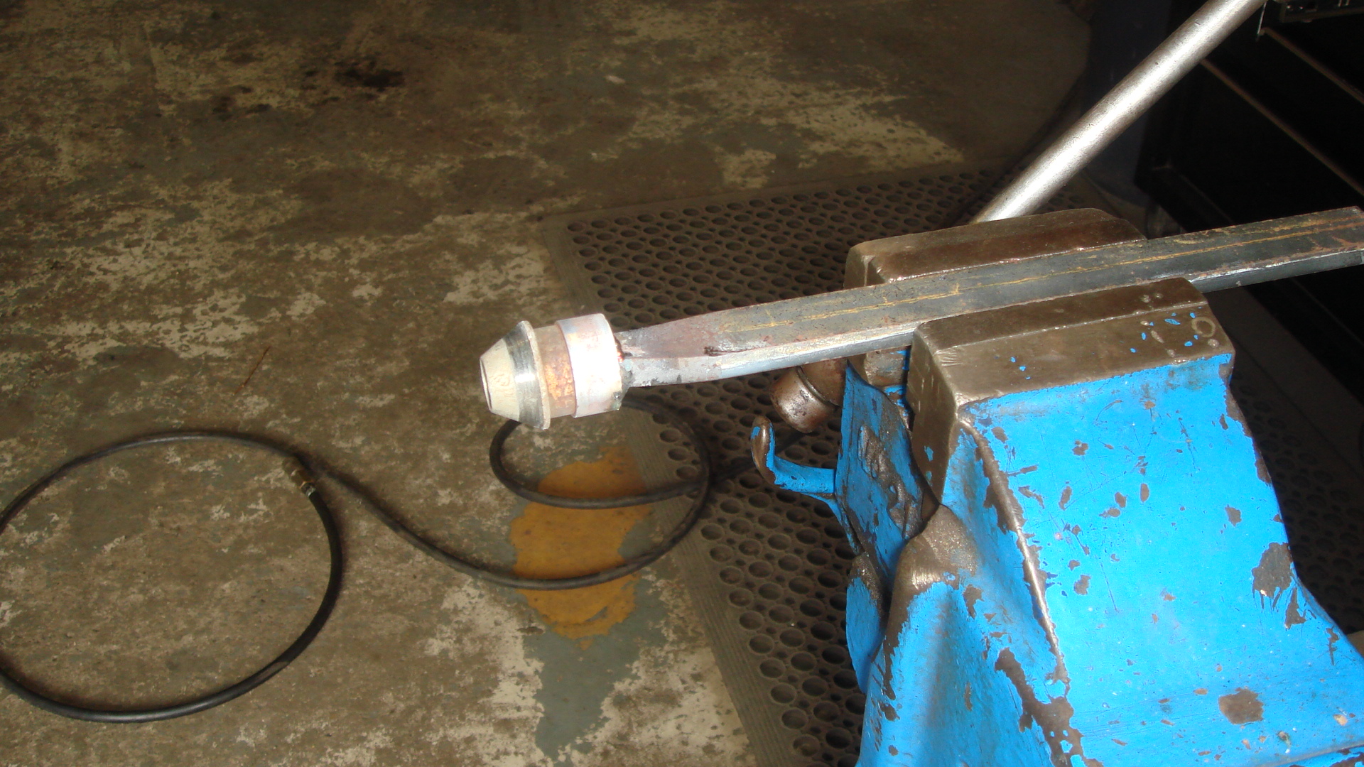 locking wheel nut removal